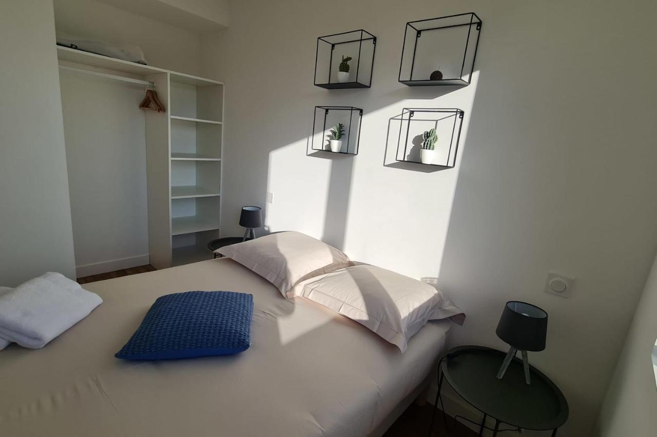 Le Jaures 4 - T2 - 1Er Etage Apartment Енебон Екстериор снимка