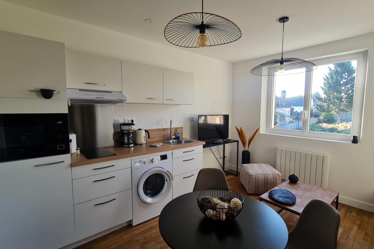Le Jaures 4 - T2 - 1Er Etage Apartment Енебон Екстериор снимка